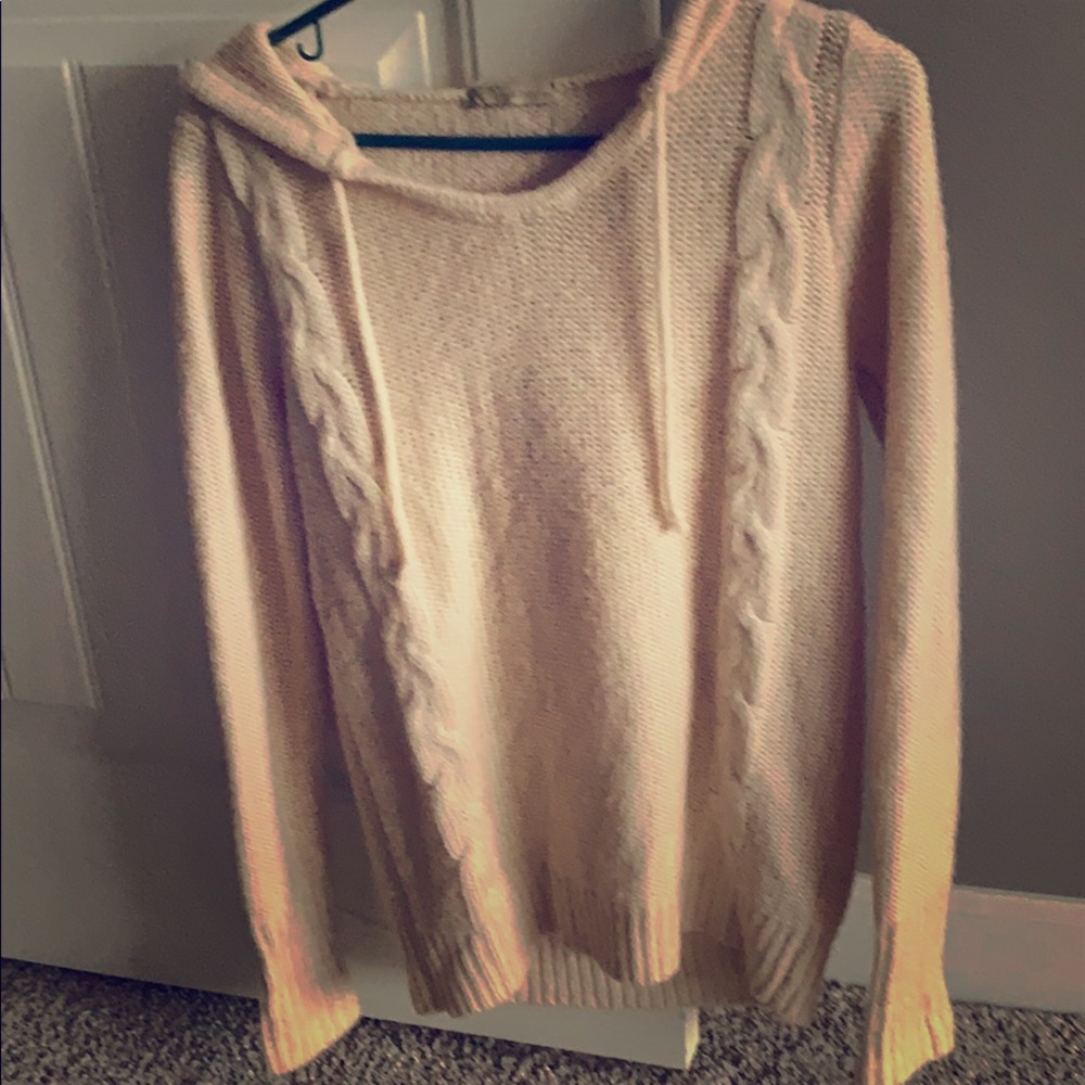 Cable Knit soft pullover sweater with hood!